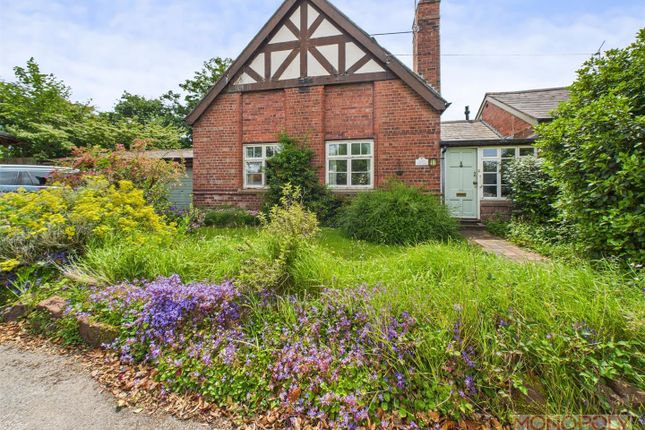 Old School Close, Churton Road, Farndon 2 bed cottage for sale