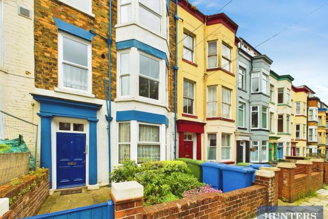 Trafalgar Square, Scarborough 1 bed flat for sale