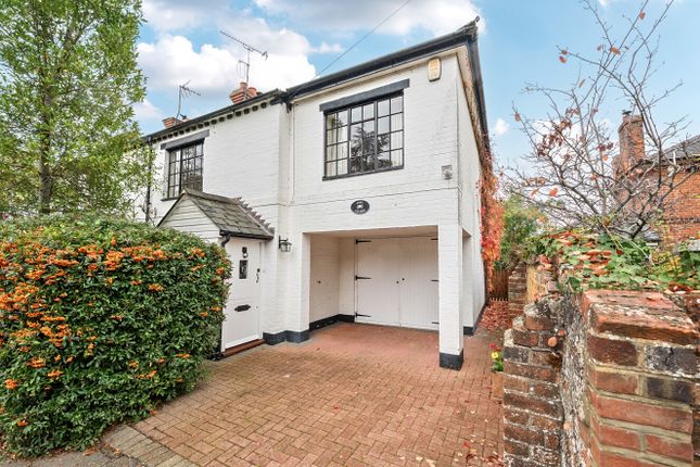 The Street, Reading RG10 3 bed end of terrace house for sale
