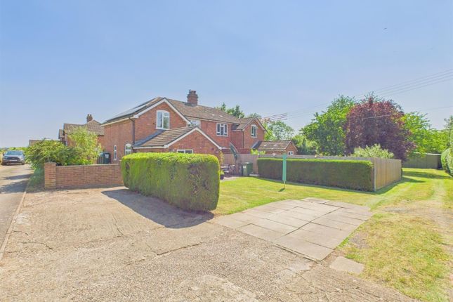 Meadow Close, Earls Croome, Worcester 3 bed semi