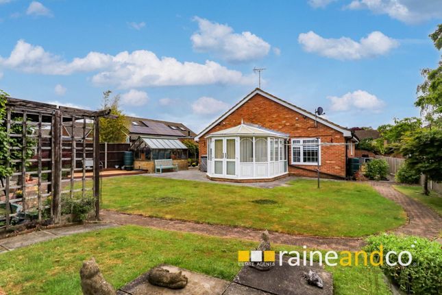 The Ryde, Hatfield 3 bed detached bungalow for sale