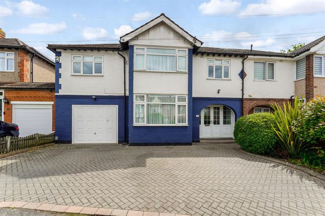 5 bedroom semi-detached house for sale