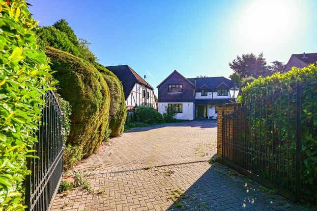 Kempshott Lane, Basingstoke RG22 5 bed house for sale