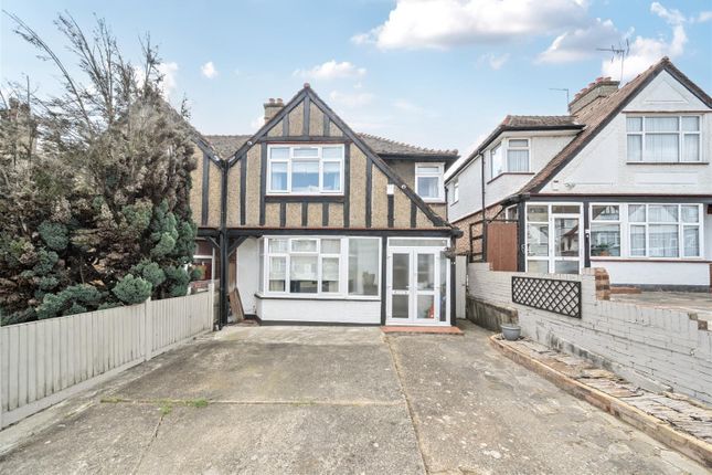 Limesdale Gardens, Edgware... 3 bed semi