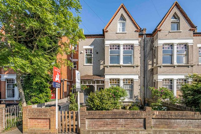 Gleneagle Road, London, SW16 2 bed maisonette for sale