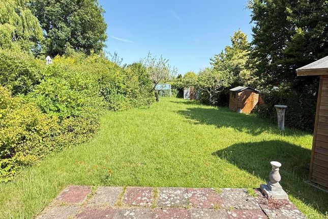 Coombe Road, Steyning, BN44 3LF 3 bed detached house for sale
