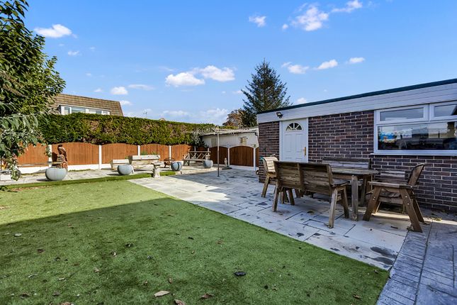 Bradeley Road, Haslington, Crewe... 2 bed semi