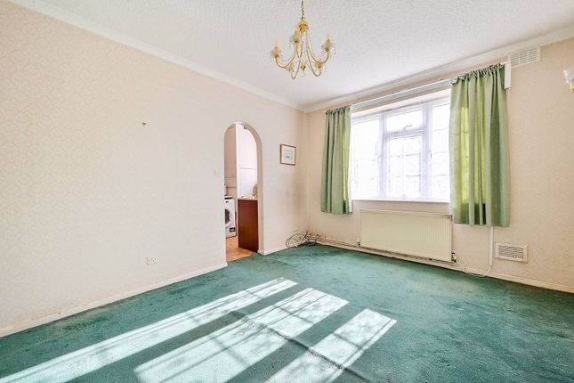 Sundew Avenue, Shepherd's Bush... 2 bed semi