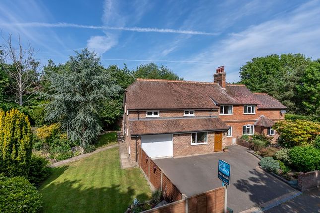 5 bedroom semi-detached house for sale