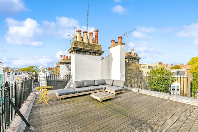 Redcliffe Square, Chelsea, London, SW10 2 bed flat for sale