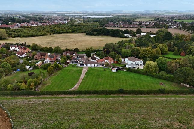 Green End Road, Kempston, Bedford, MK43 8 bed detached house for sale