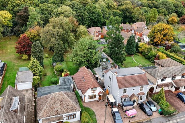 Swain Road, Wigmore 3 bed detached house for sale