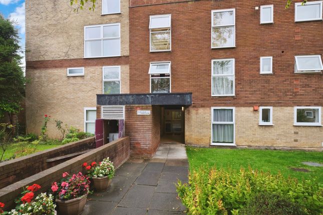 2 bedroom ground floor flat for sale
