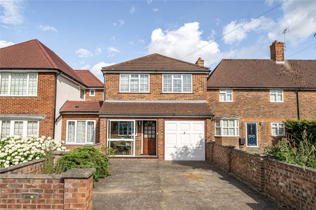 Manor Close, Ruislip 3 bed detached house for sale