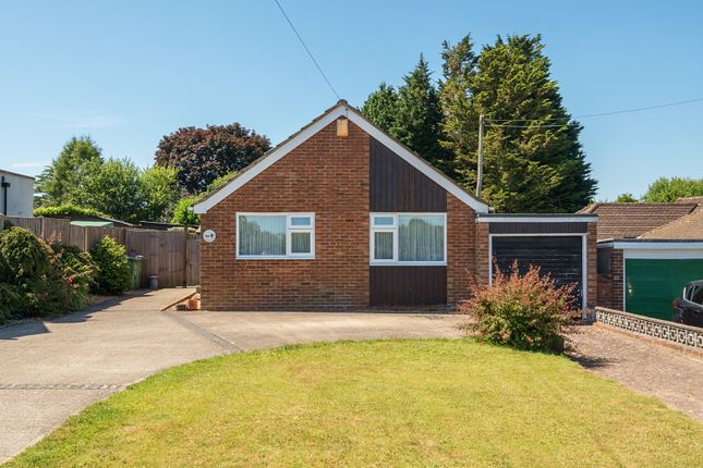 Coach Road, Acrise, Folkestone, CT18 2 bed detached bungalow for sale