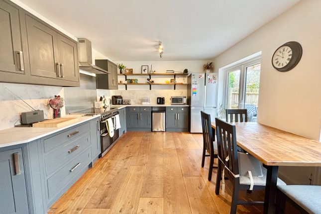 4 bedroom semi-detached house for sale