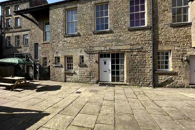 6 bedroom cottage for sale