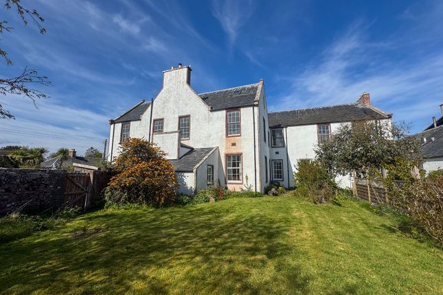 3 bedroom flat for sale