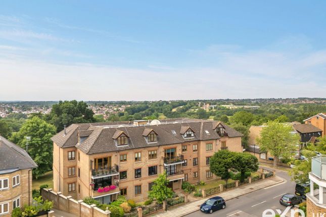 2c Crescent Road, Enfield EN2 2 bed flat for sale