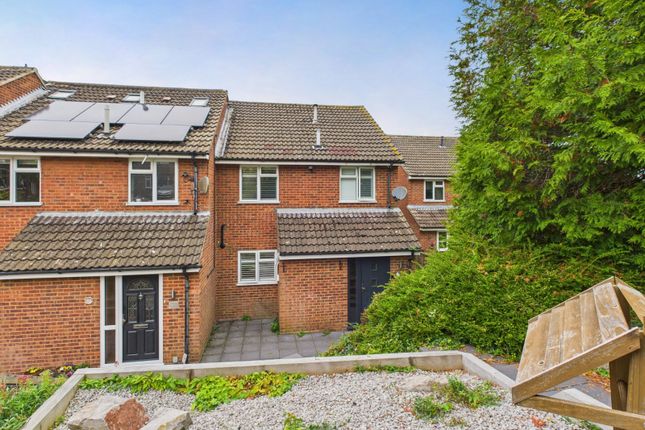 Hazelwood Close, Chesham, HP5 3 bed end of terrace house for sale