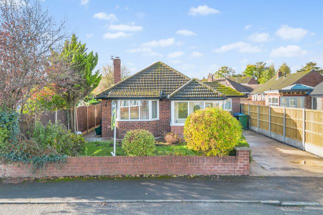 Thames Road, Culcheth, WA3 3 bed detached bungalow for sale