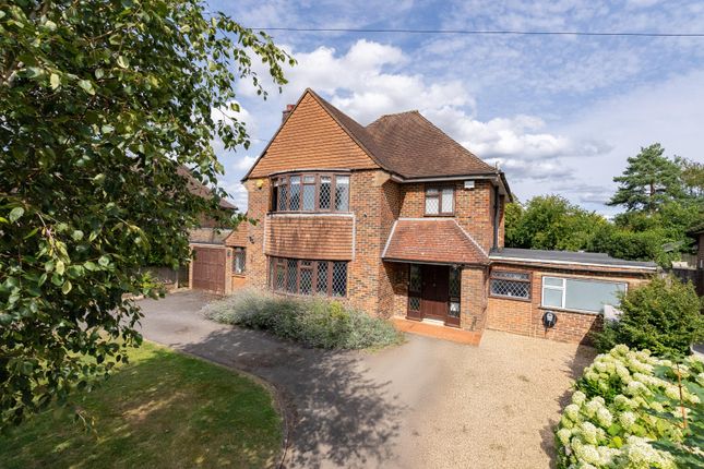 Tudor Close, Great Bookham... 4 bed detached house for sale