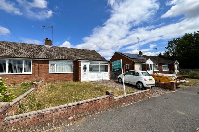 2 bedroom semi-detached bungalow for sale