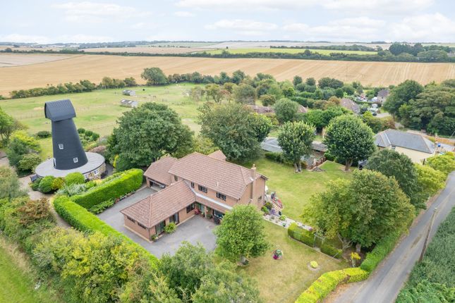 The Lane, Guston, Dover, Kent, CT15 4 bed detached house for sale