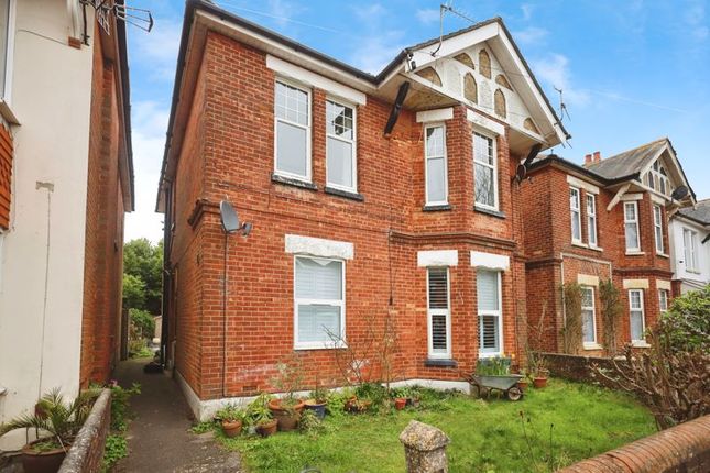 Cowper Road, Bournemouth BH9 2 bed apartment for sale