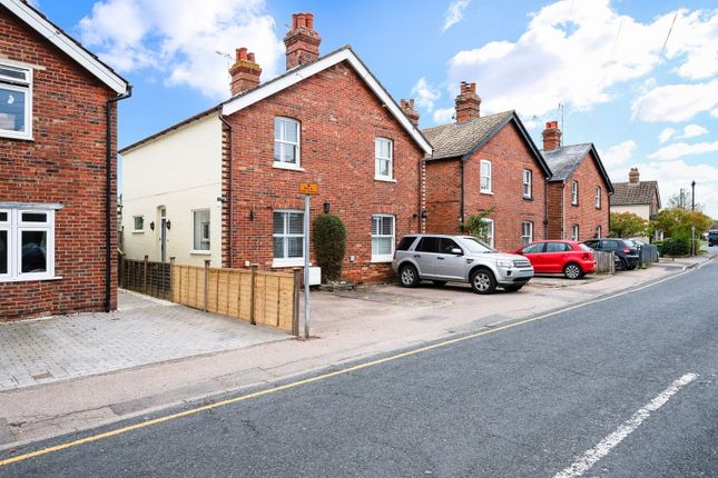 Station Road, Lingfield RH7 2 bed semi
