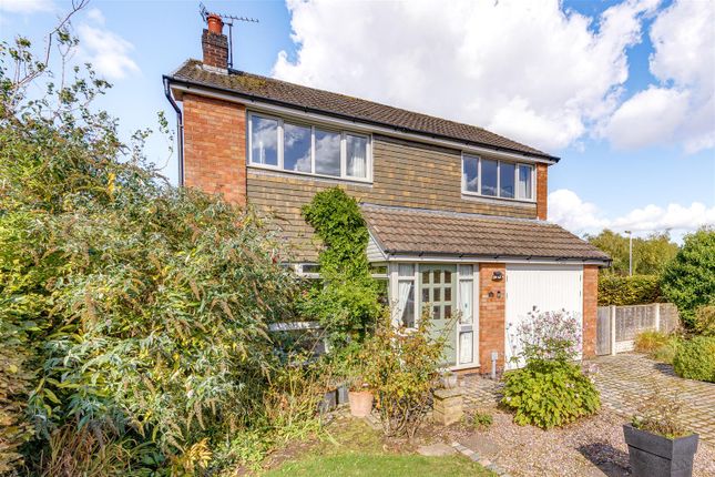 Beechfields, Eccleston 3 bed detached house for sale