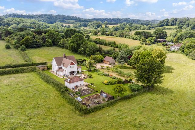 Hawkley Road, Liss, Hampshire, GU33 4 bed detached house for sale