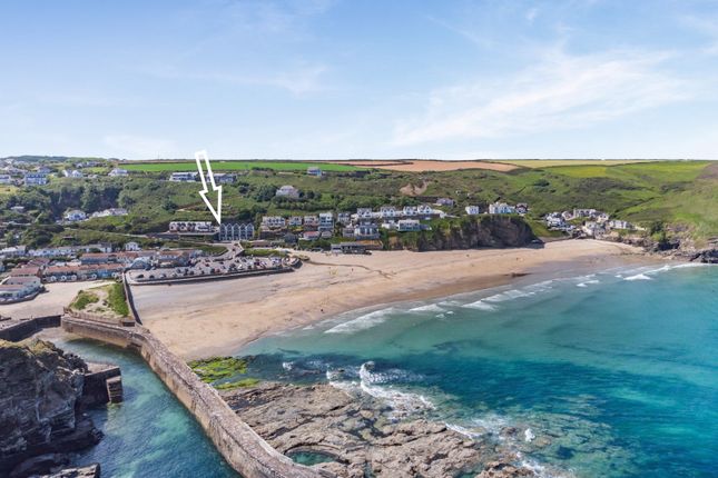 Battery Hill, Redruth TR16 4 bed end of terrace house for sale