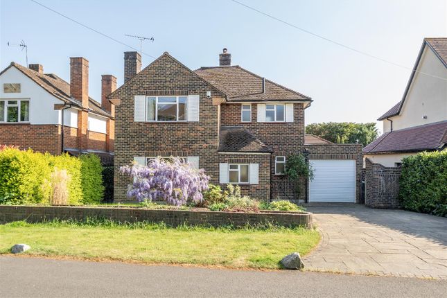 Burghley Avenue, New Malden KT3 4 bed detached house for sale