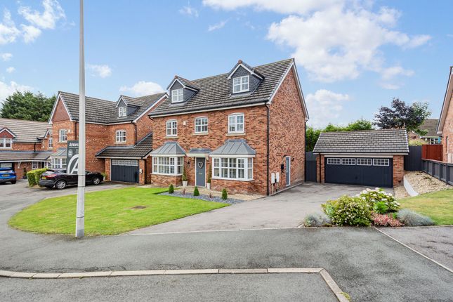 Heathfield Gardens, Runcorn WA7 5 bed detached house for sale