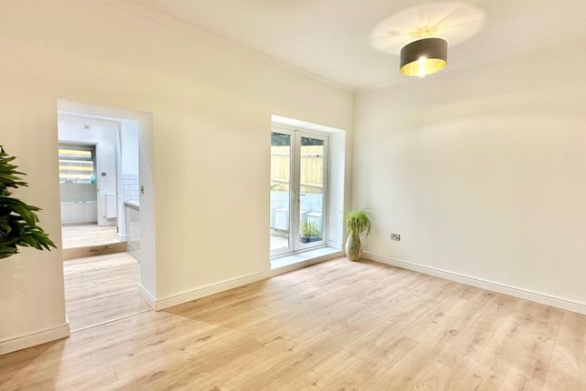 1 bed flat