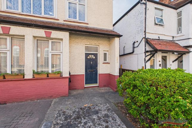Greenhill Way, Harrow 3 bed flat for sale