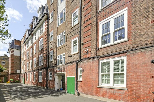 Chelsea Manor Street, London, SW3 2 bed apartment for sale