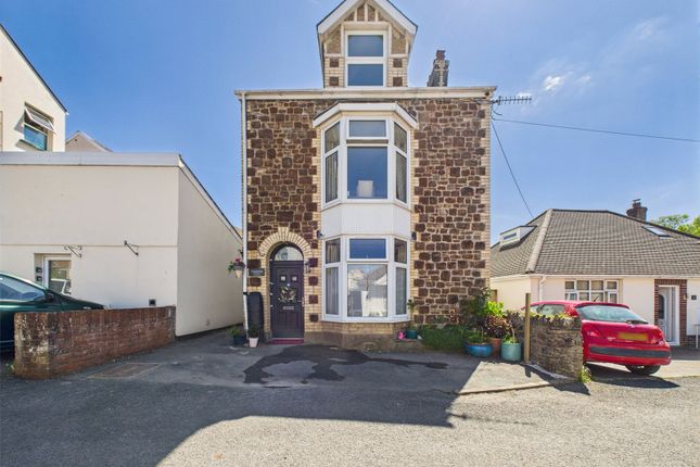 4 bed detached house