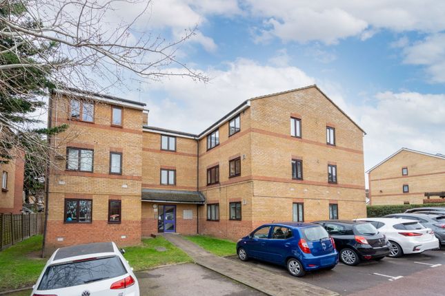 Draycott Close, London, NW2 1UN 1 bed flat for sale