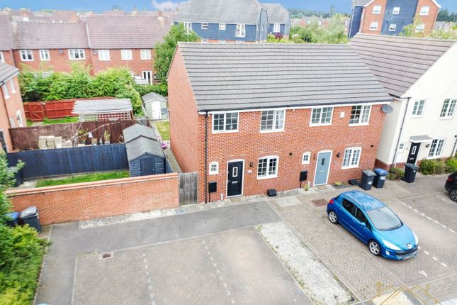 Sansome Drive, Hinckley LE10 3 bed semi