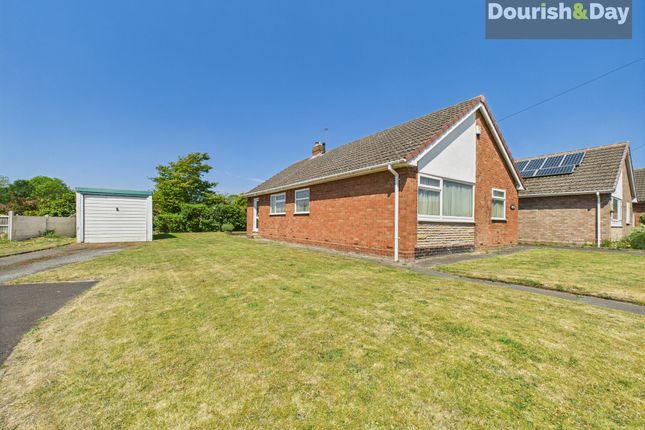 Greenways, Stafford ST19 3 bed detached bungalow for sale