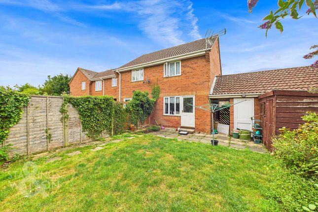 2 bedroom semi-detached house for sale