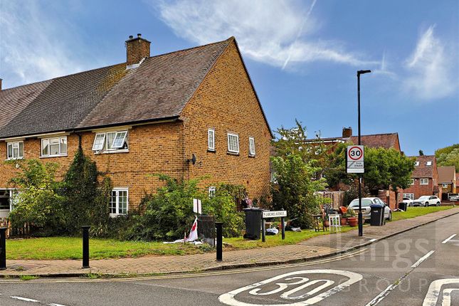 Kempe Road, Enfield 2 bed end of terrace house for sale