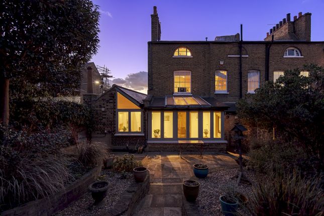 4 bedroom semi-detached house for sale