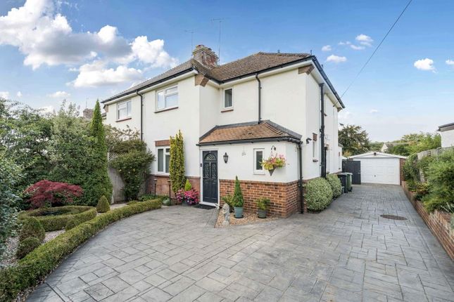 Bayworth,  Oxfordshire,  OX13 3 bed semi