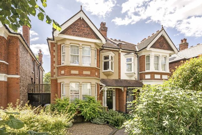6 bedroom semi-detached house for sale