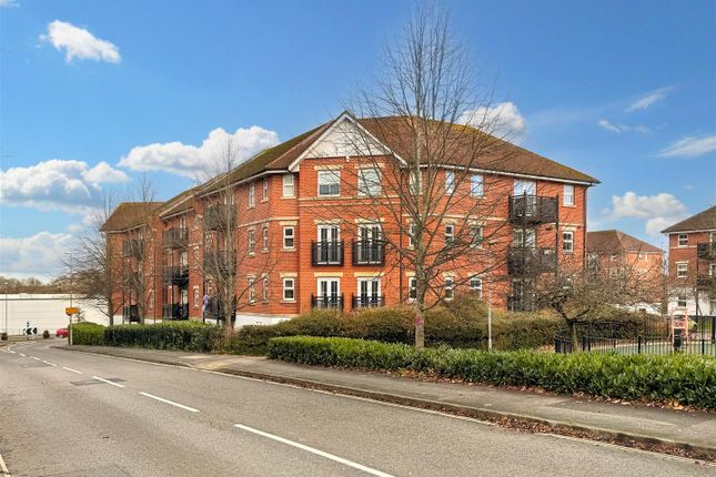 Bell Chase, Aldershot 2 bed flat for sale