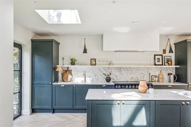 Aspley Road, London, SW18 4 bed terraced house for sale