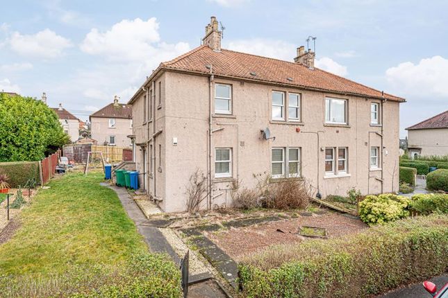 Strathkinnes Road, Kirkcaldy 2 bed flat for sale